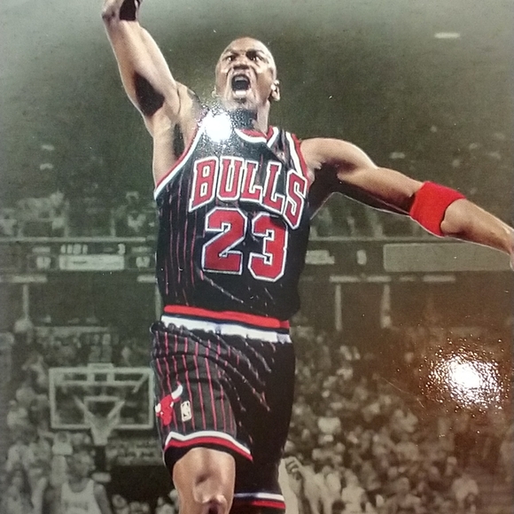 Micheal Jordon UPPER DECK basketball card - Picture 2 of 6